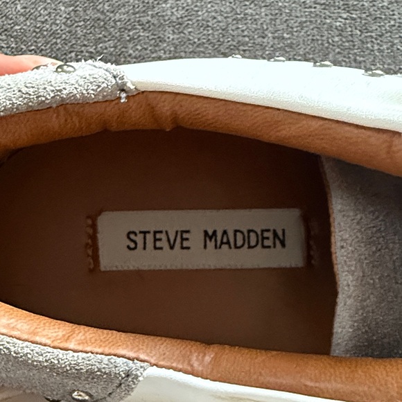 Steve Madden Sneakers - Picture 2 of 5